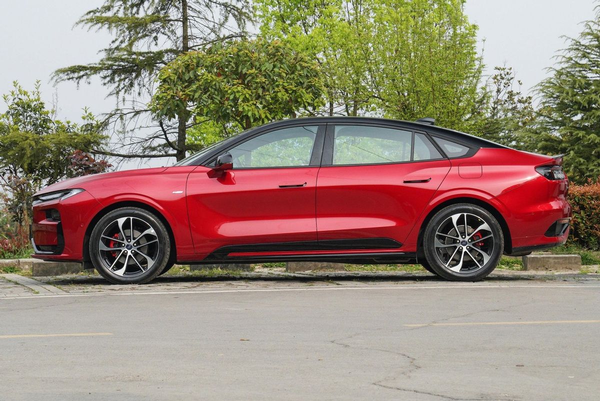 蒙迪欧：EcoBoost2.0T发动机深度解析，相比大众EA888表现如何？