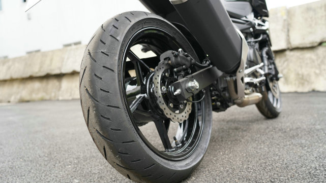 9000公里的19款川崎z400值得买吗,操控简单的川崎摩托车