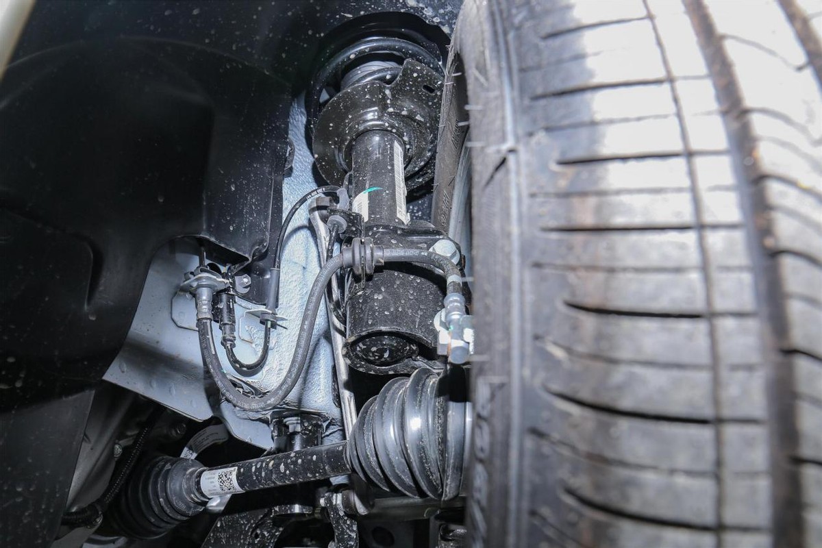 观致3手动挡测评,观致3两厢1.6t旗舰版试驾22款