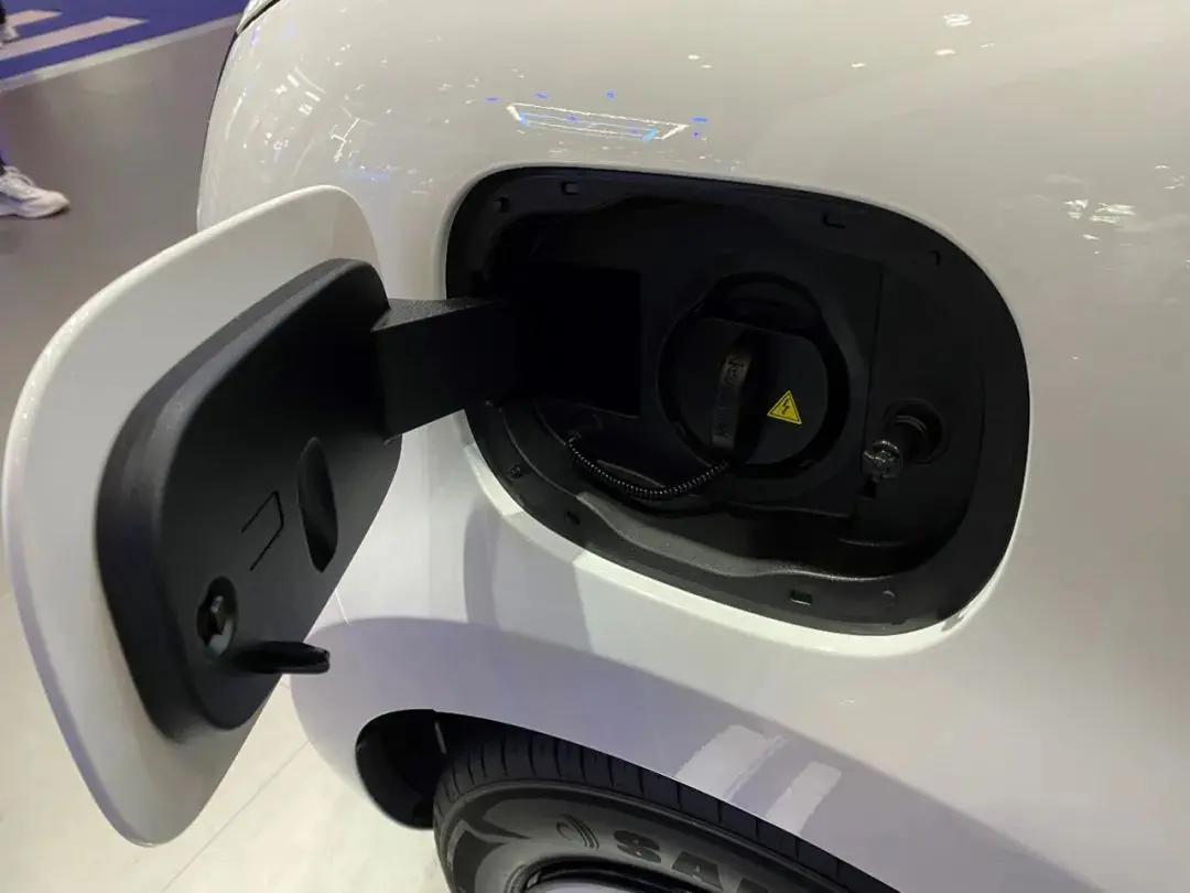 长安Lumin上班代步接娃放学,好工具