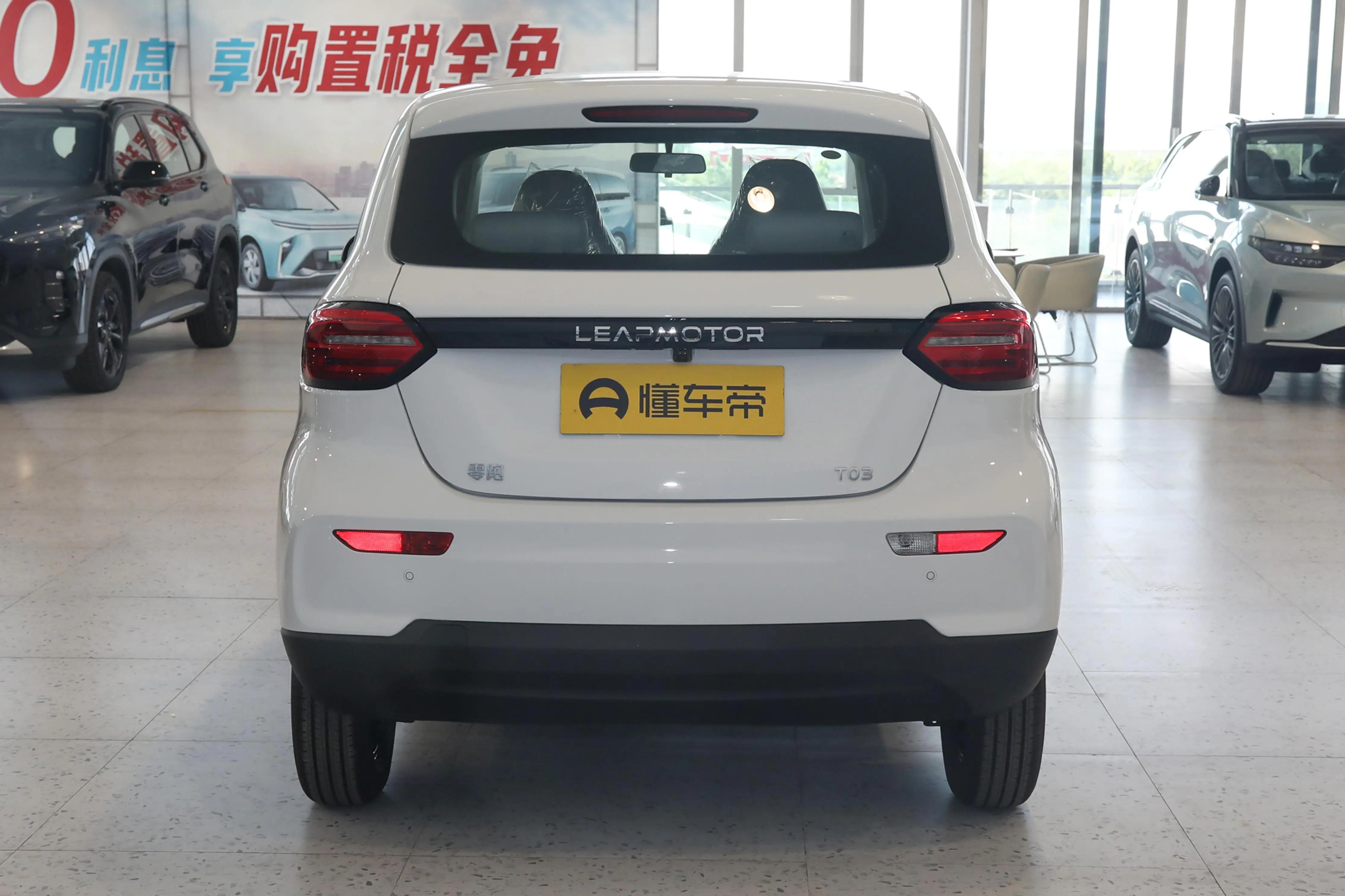 价格最低的新能源汽车零跑t03,新能源中续航最长的一款车零跑t03