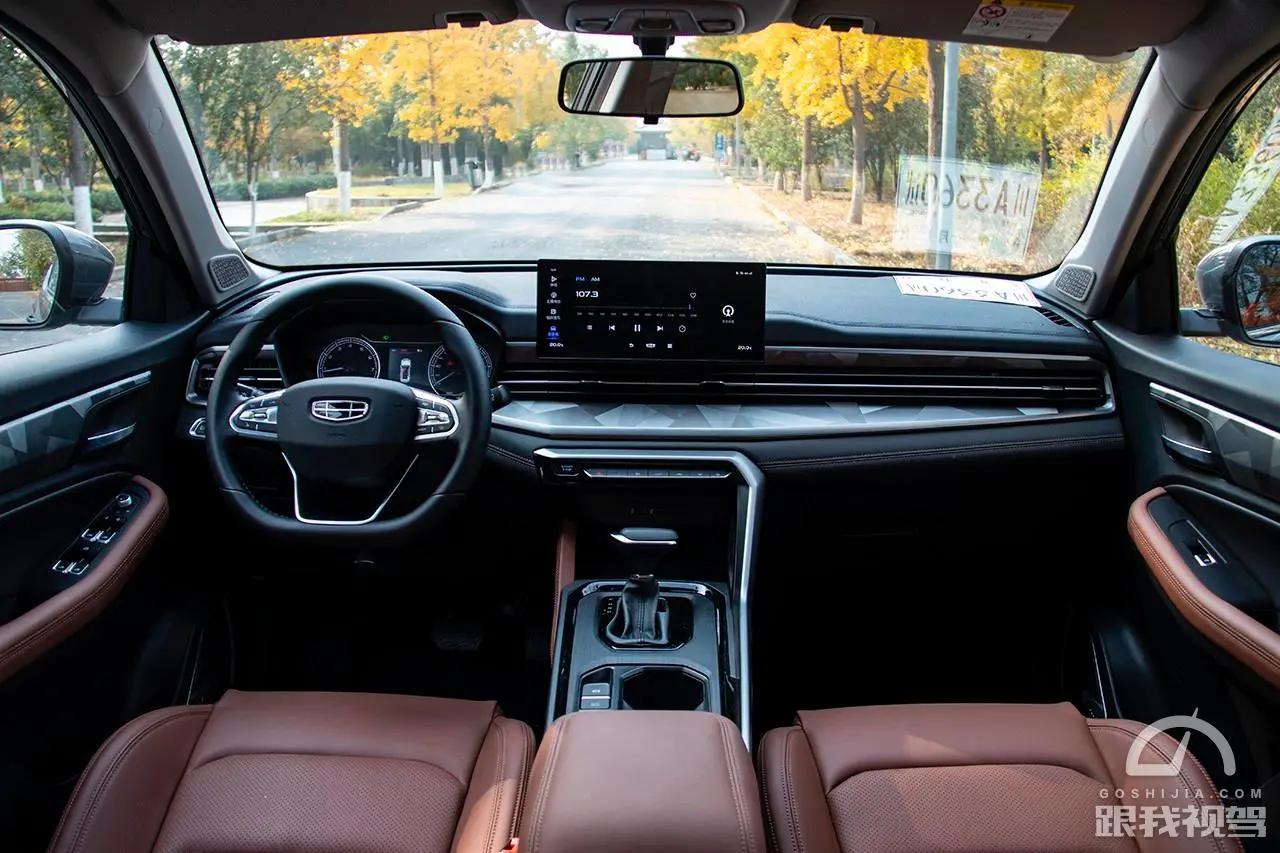 吉利远景X6Pro还值得购买吗,吉利远景x6pro对比长安cs55