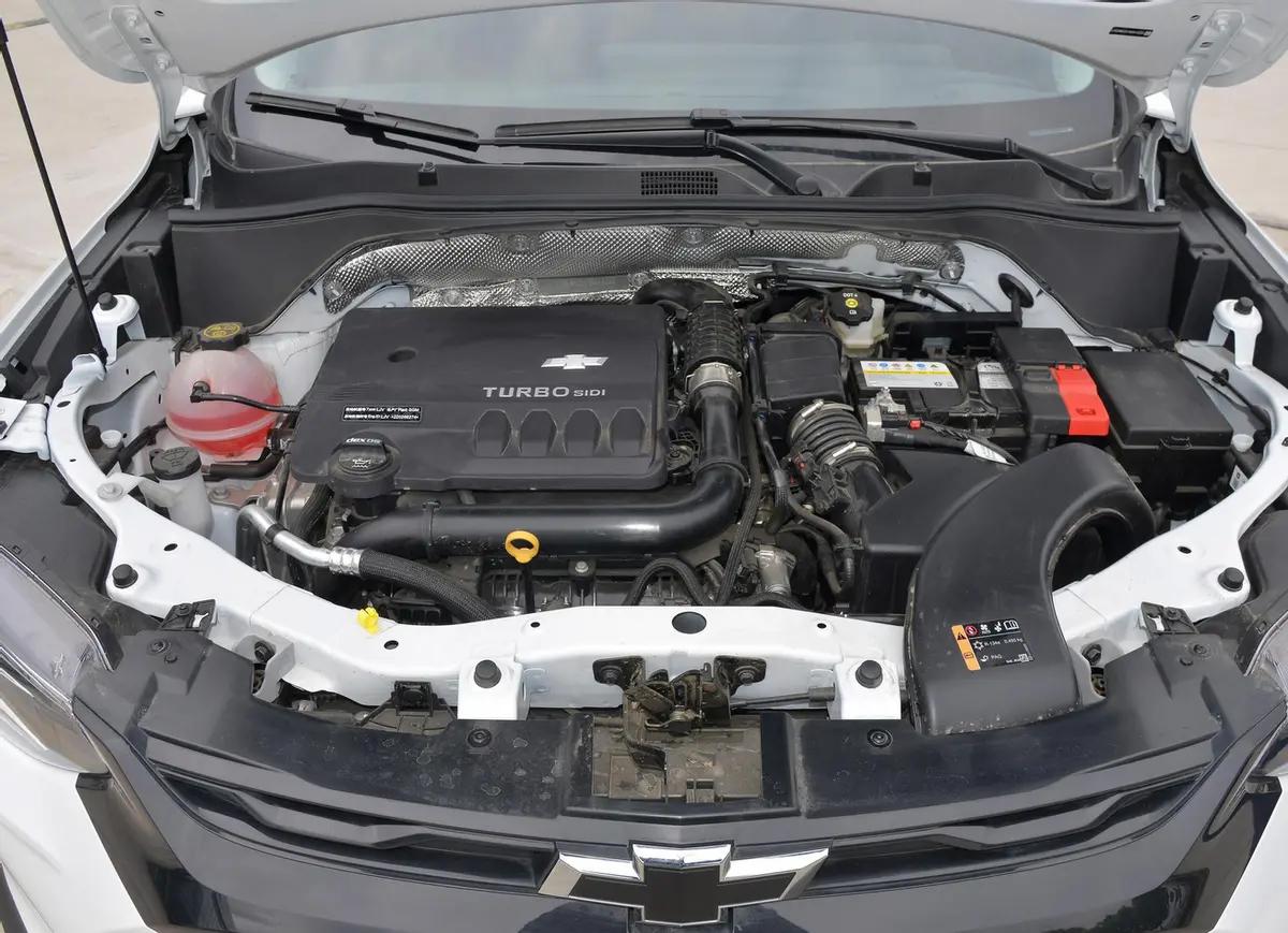 雪佛兰创酷实拍顶配,新款雪佛兰创酷实车曝光