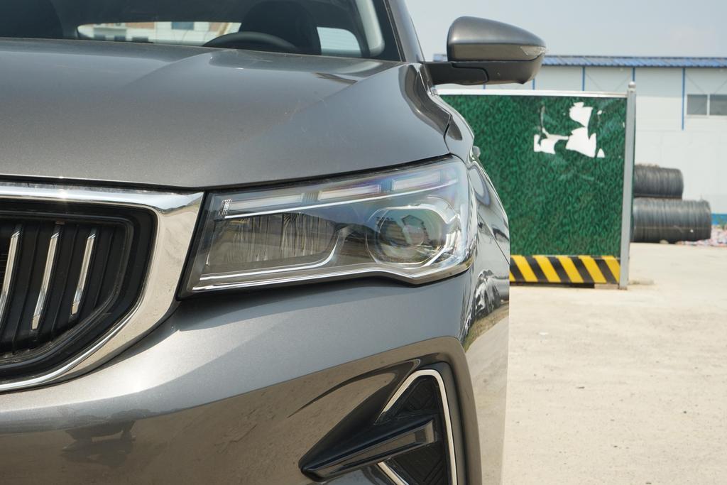 吉利帝豪第4代冠军版顶配车机,吉利帝豪第四代旗舰版仪表