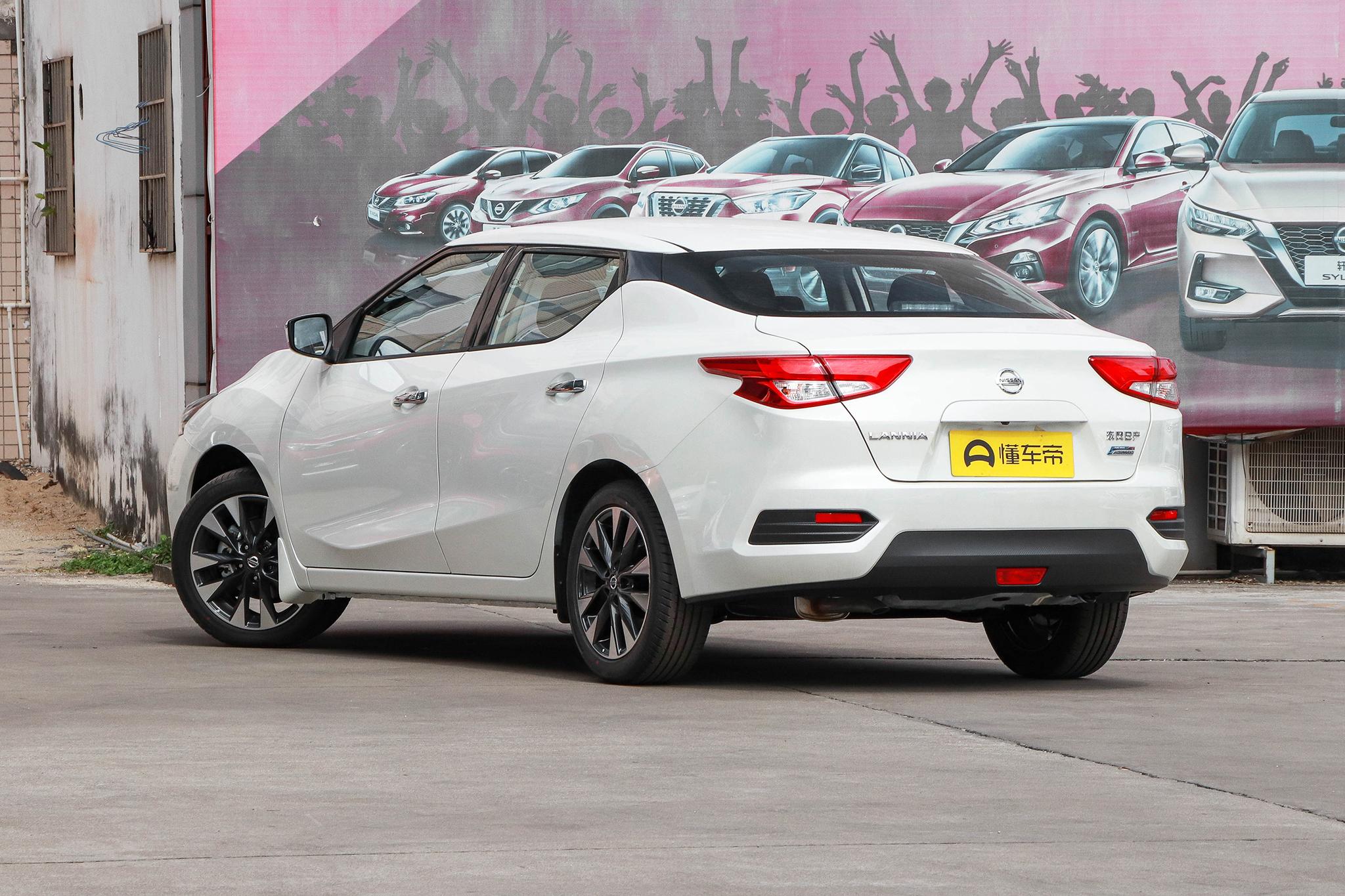 12.98万元起全新家族式设计,12.98万起售的车