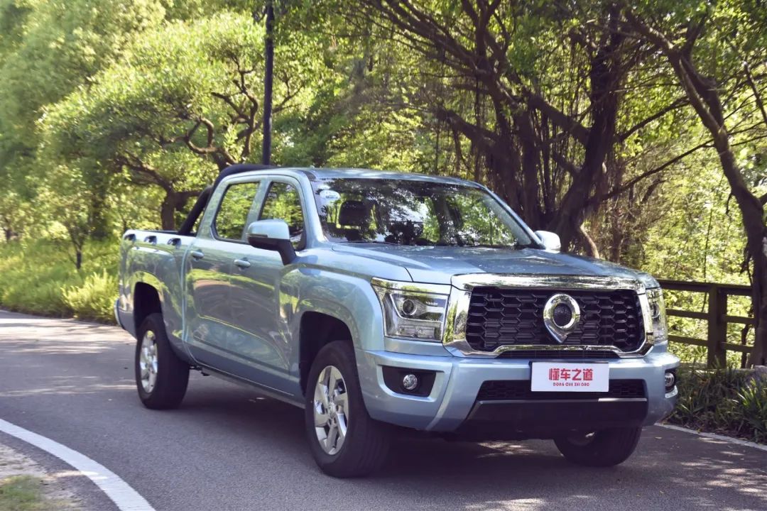 长城金刚炮手动挡四驱视频,长城金刚炮落地价自动挡试驾