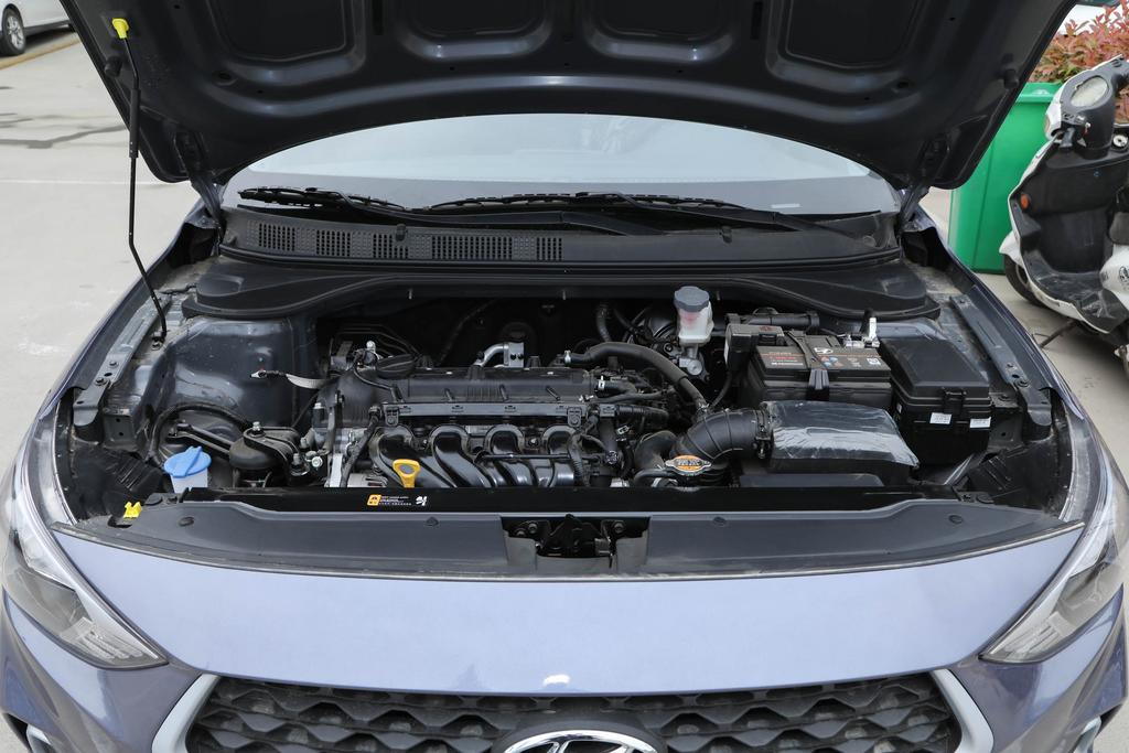 北京现代悦动内饰顶配,北京现代悦动14万车