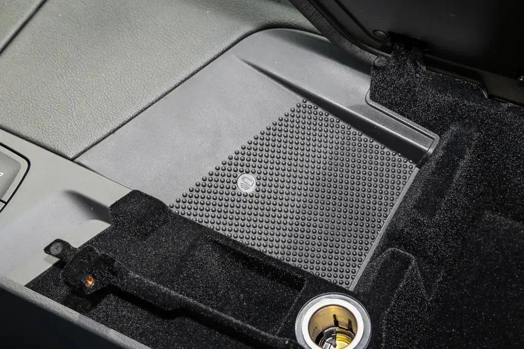 凯迪拉克ct6bose音响,凯迪拉克ct6流媒体后视镜