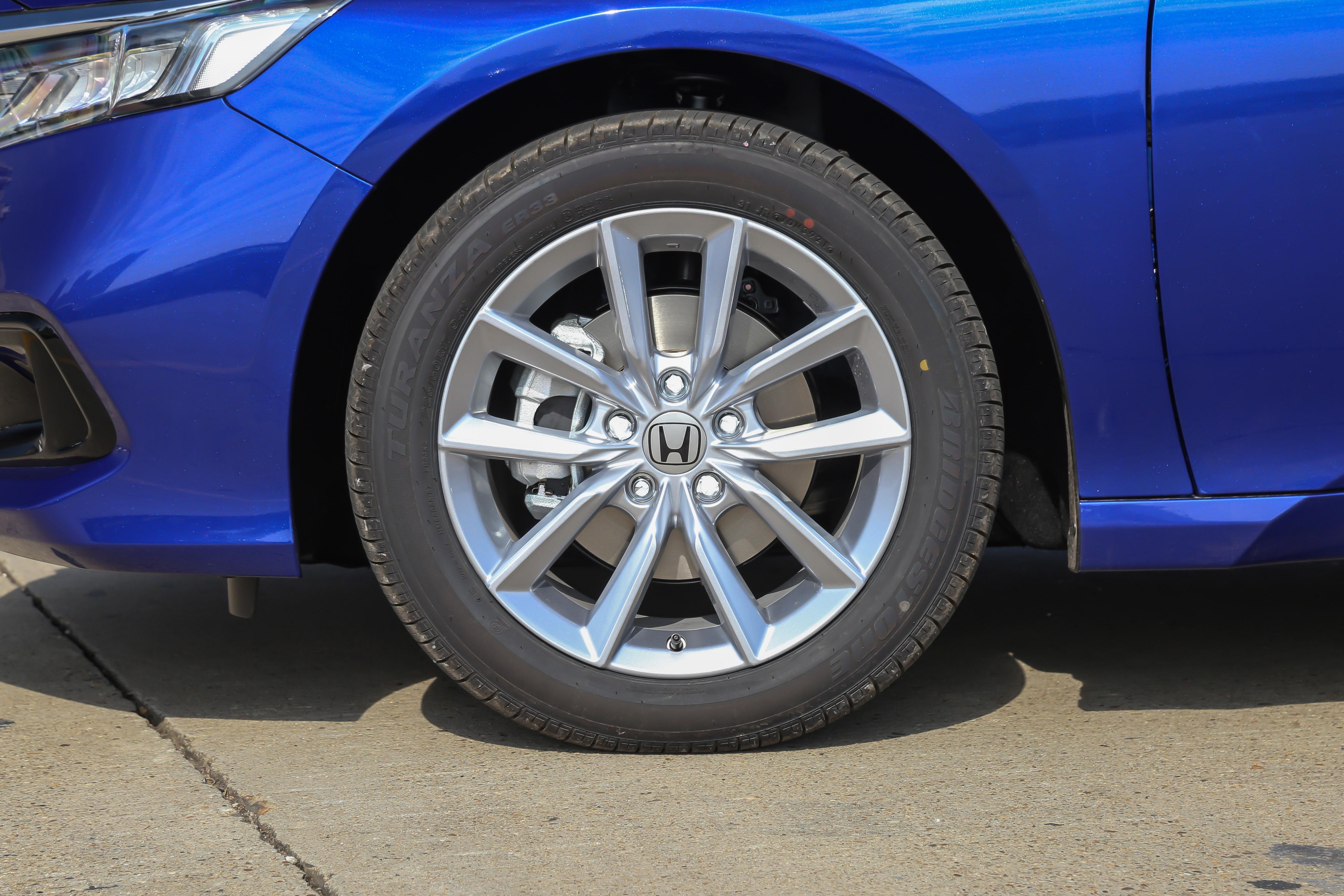 2018款雅阁测评评价怎么样,新款雅阁为什么销量那么好