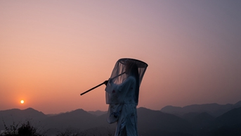 小说：她故意讨好主母，竟是为逃去府外，主母吓得直言她胆太大