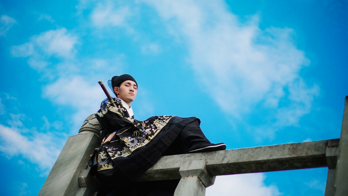 一觉醒来她发现自己重生小说,一觉醒来她发现自己穿越到了书里