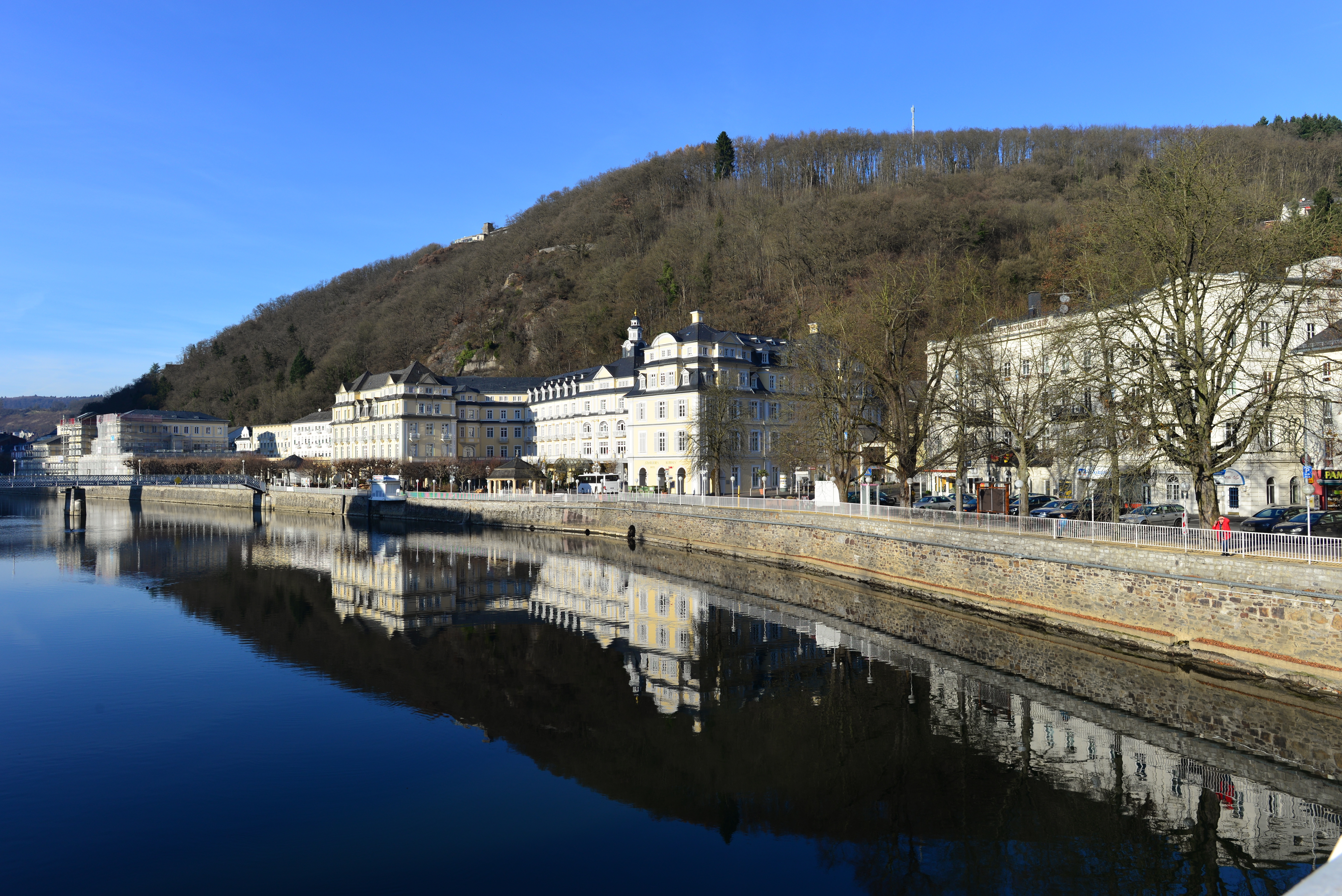 200万年前，生活在非洲大地上的原人，到底是怎样的人种？