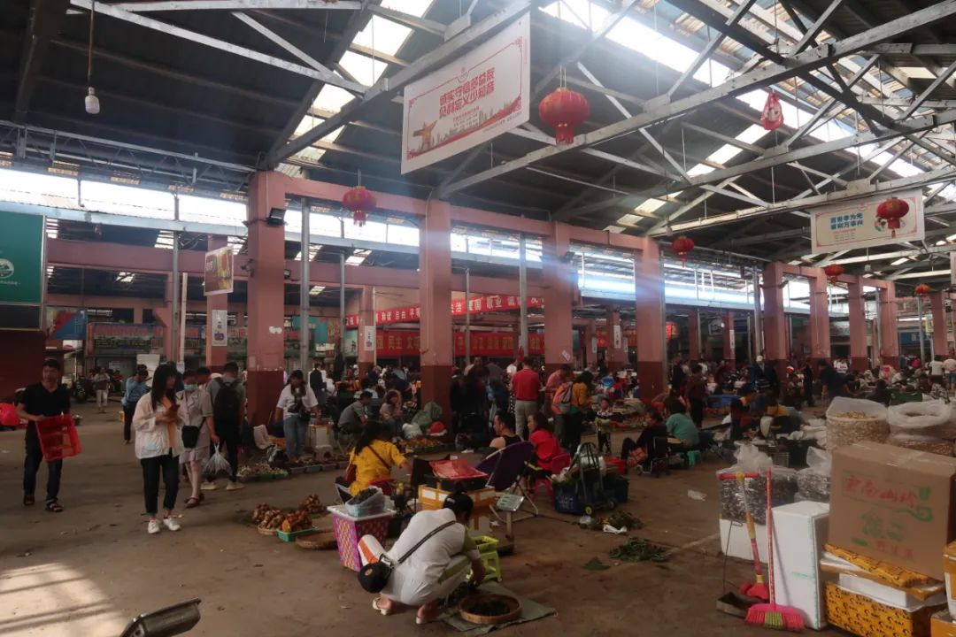 鏄嗘槑瑗垮北鍖鸿彍甯傚満,鏄嗘槑瑗垮北鍖烘槬澶忕鍐彍甯傚満