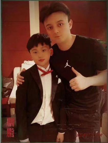 丑小鸭法国转身，白梨花中国绽放，星诺之星·童星浩洋亮晶晶