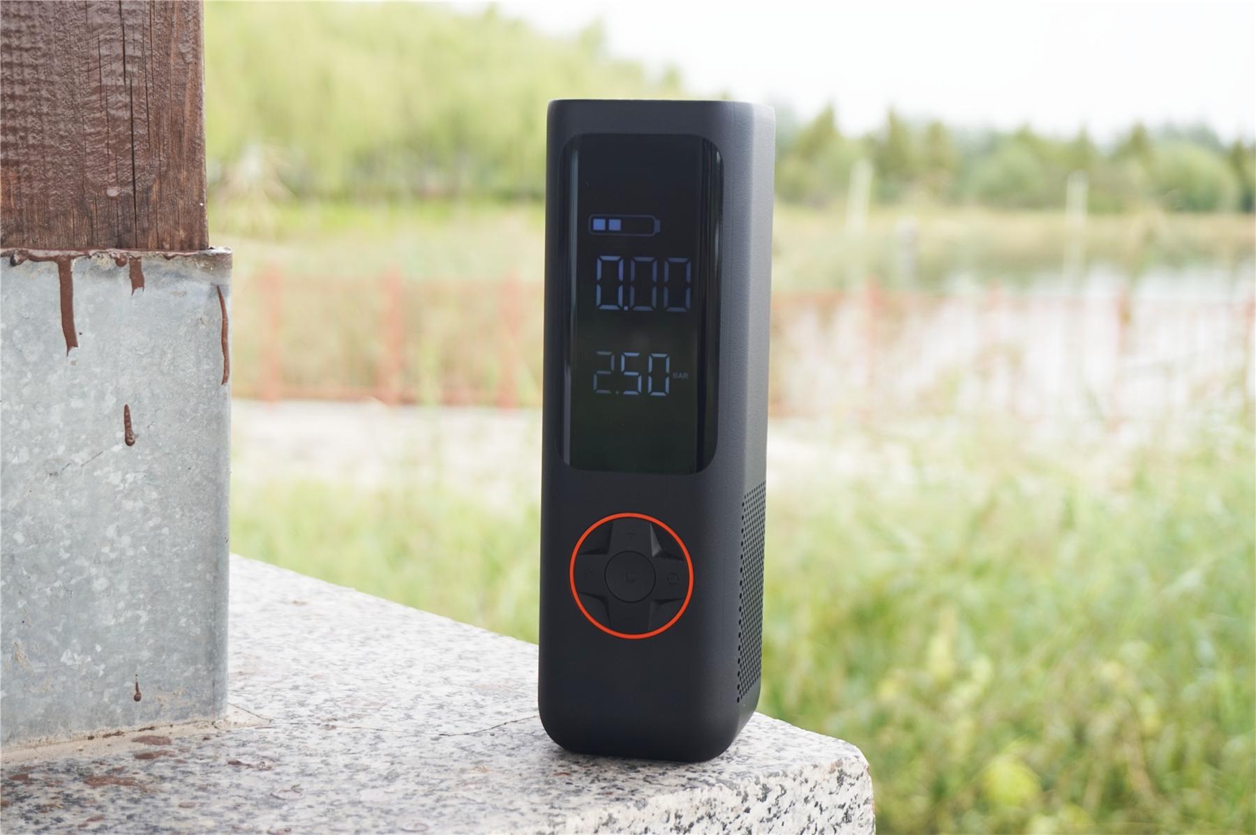 开车遇到胎压不足,跑长途车胎没气用什么打气好