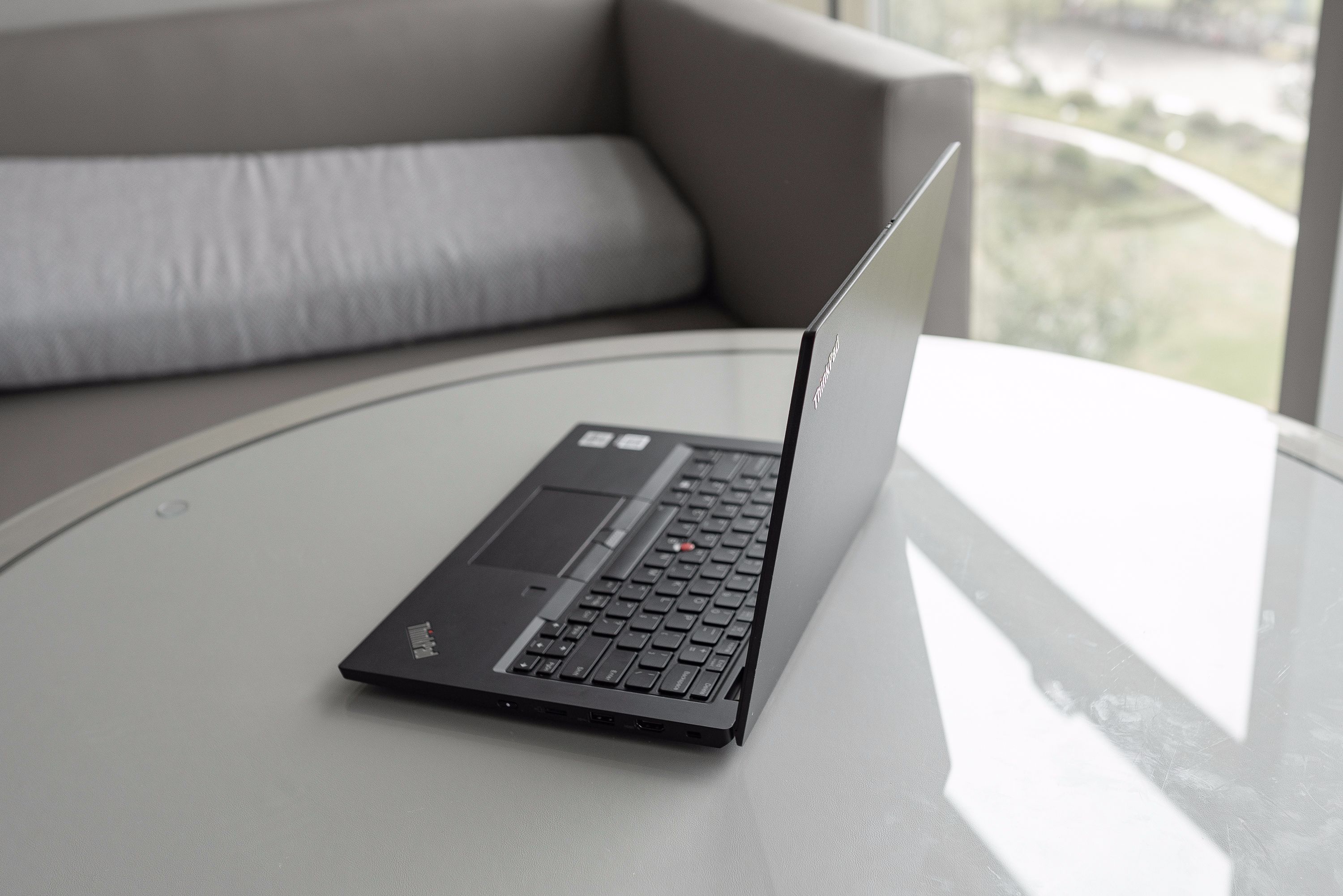 办公用苹果本还是thinkpad,越小巧越全面thinkpads2上手体验