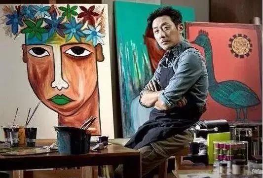 曾三度夺下“韩国影帝”，人品演技俱佳的他竟被爆吸毒？