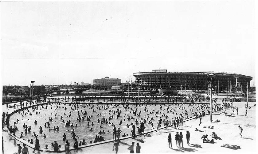 北京球迷的“四合院”工体前世今生,新工体卢日尼基傻傻分不清