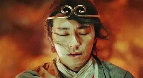 脚踏七彩祥云的盖世英雄电影,脚踏七彩祥云的盖世英雄完整版