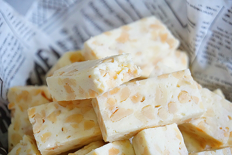 不粘牙的牛轧糖的比例和配方,棉花糖做牛轧糖不脆还粘牙怎么办