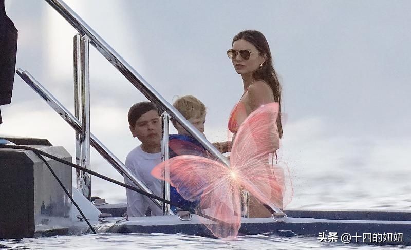 36岁米兰达可儿三胎将卸货,米兰达可儿一家五口