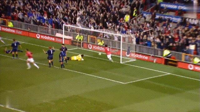 红魔曼联7号变迁,红魔7号传奇与魔咒