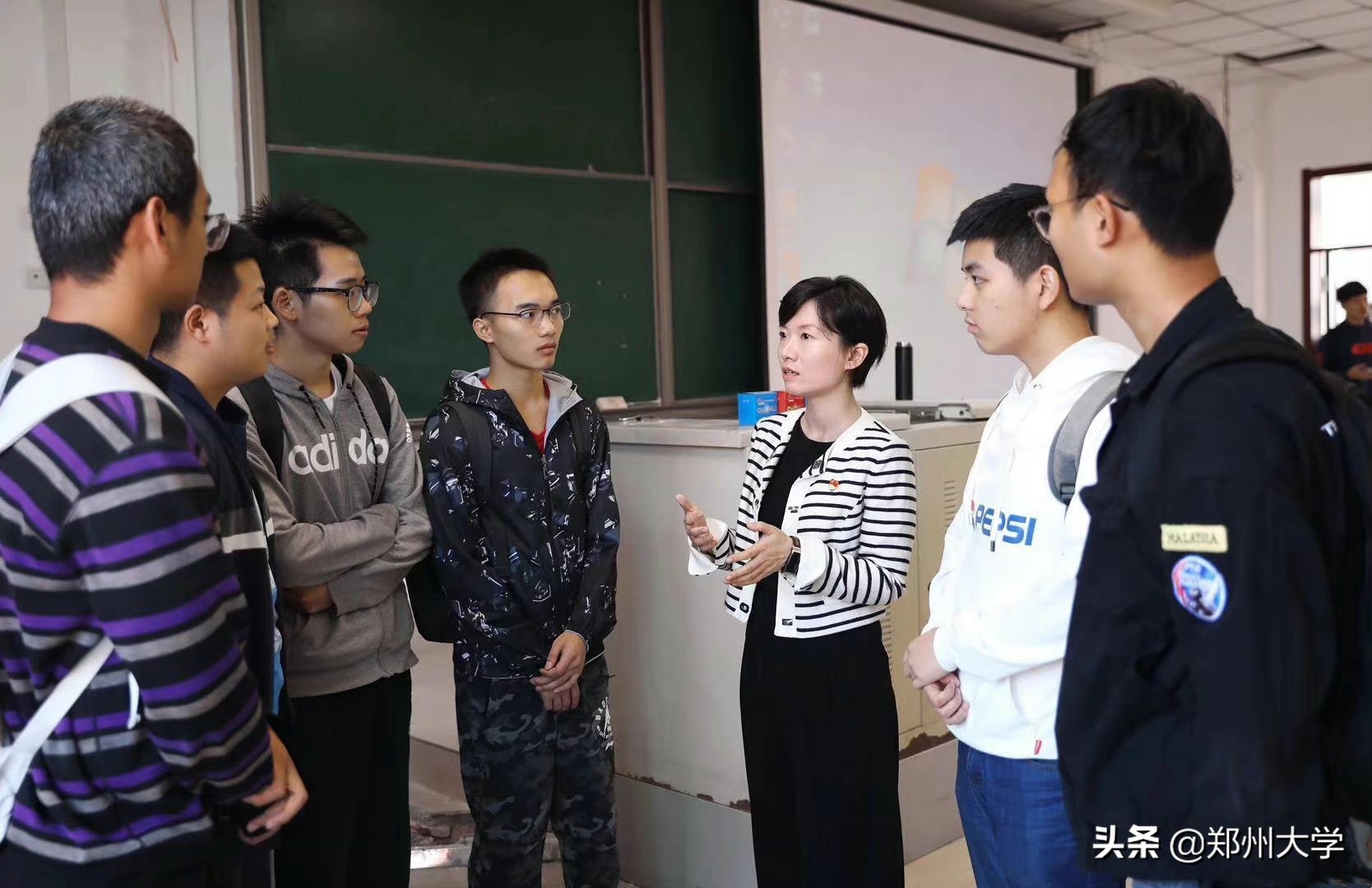 爸妈，我在郑大好好好好好好好极了！