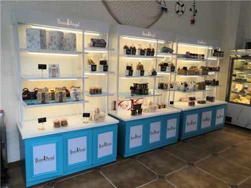 烤漆柜和贴面柜,烤漆柜和防水漆柜