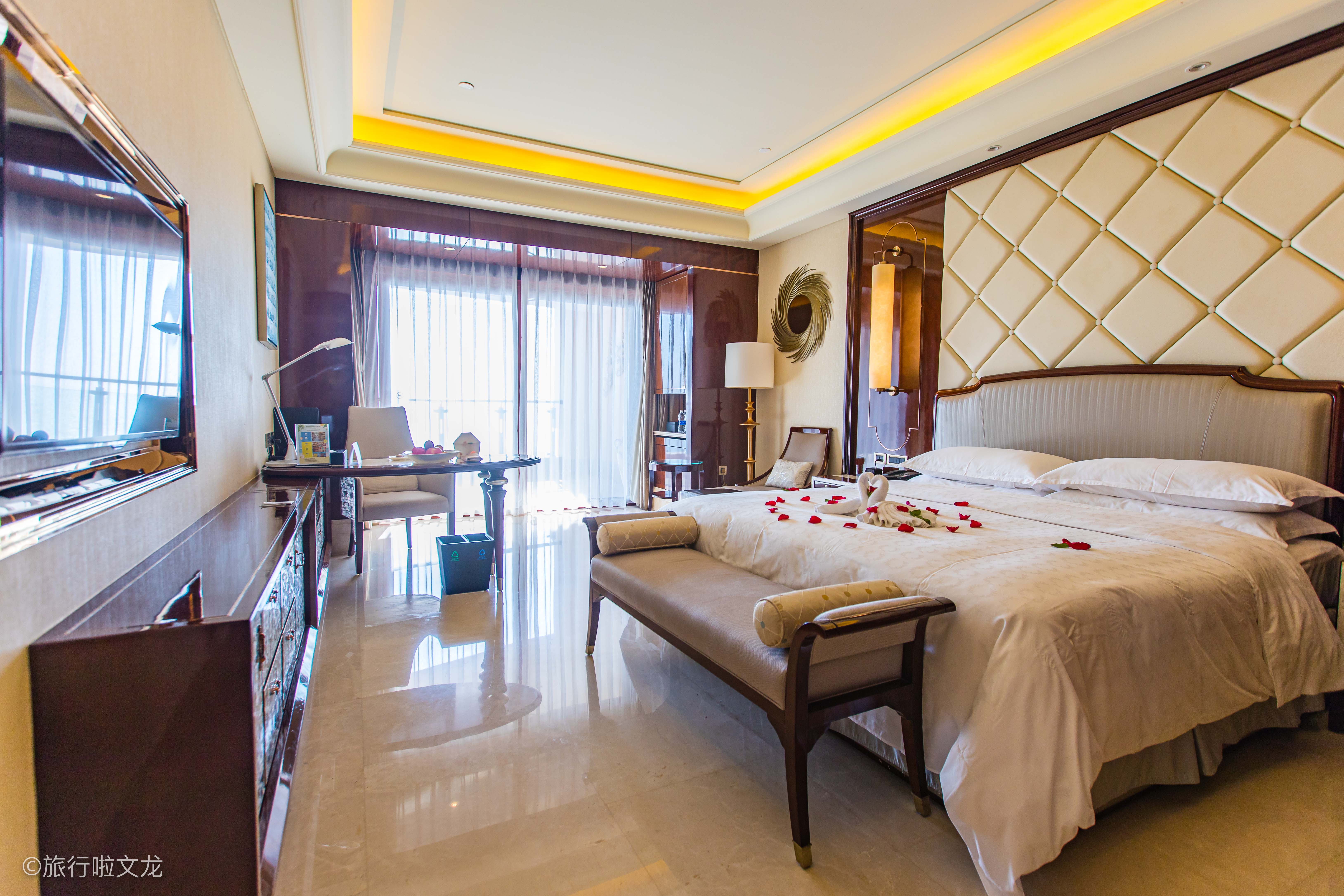 三亚离沙滩只有十米的酒店,三亚最值得推荐的三个酒店