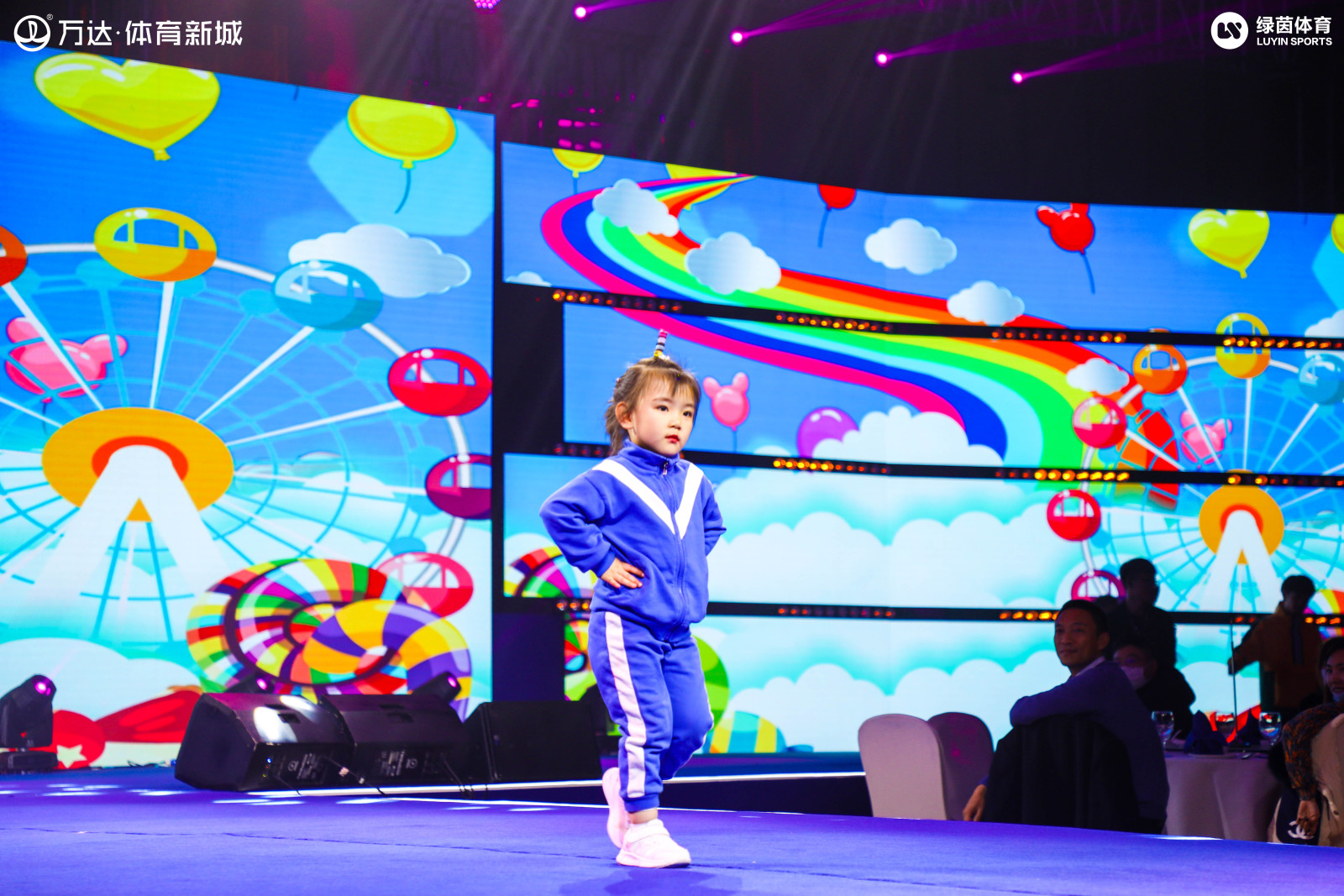 万达广场表演直播,万达燃动全城