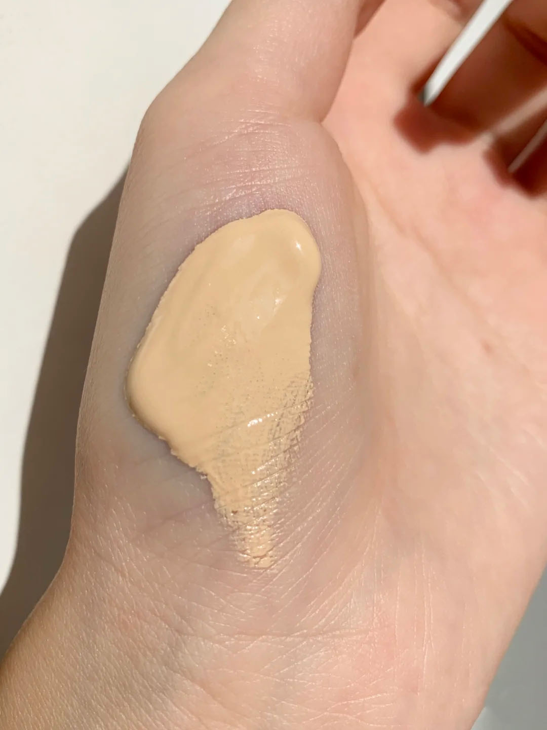 适合油皮的粉底液dw哪个型号,适合油皮不闷痘的粉底液防水防汗