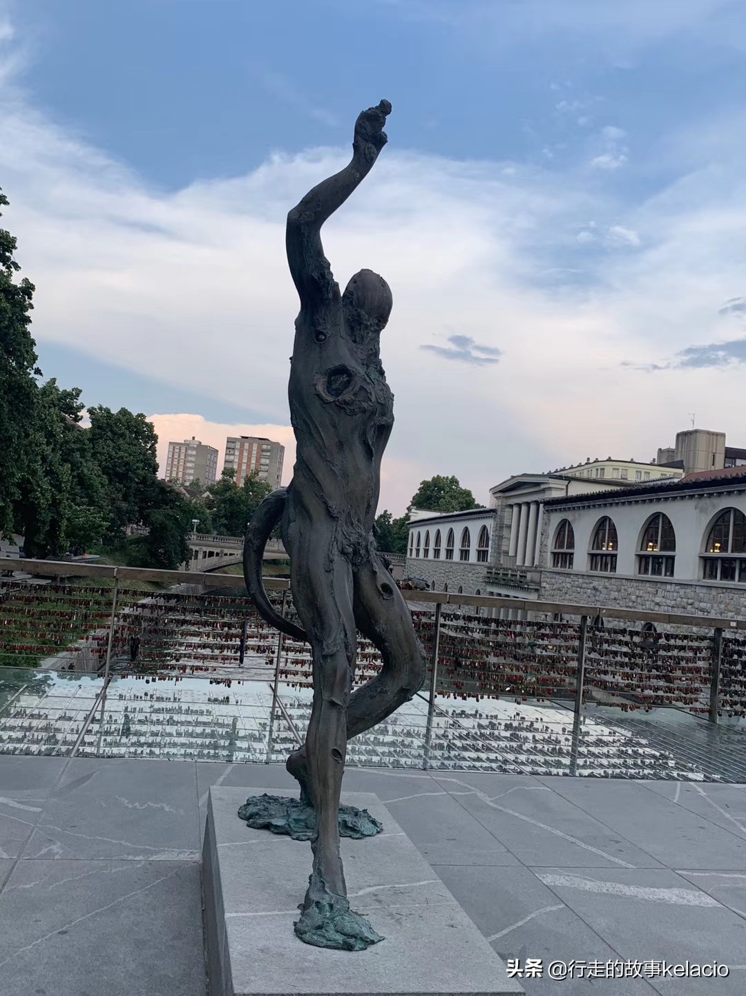 巴尔干瓦尔特保卫萨拉热窝,巴尔干半岛波斯尼亚首府萨拉热窝