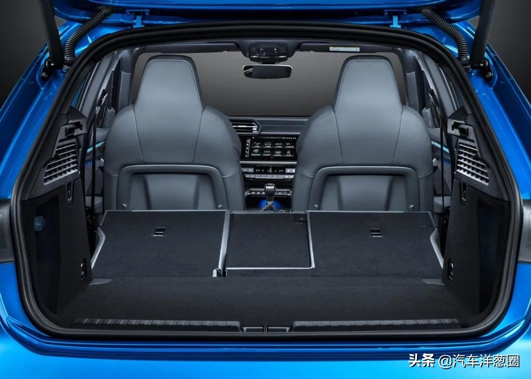 宝马发布全新车标,宝马蓝天白云标改黑白标