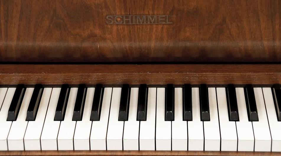 购买钢琴选哪家,二手钢琴哪里买比较靠谱