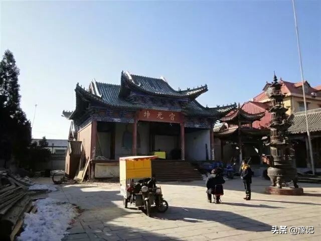 城隍庙里拜城隍,城隍庙城隍奶奶