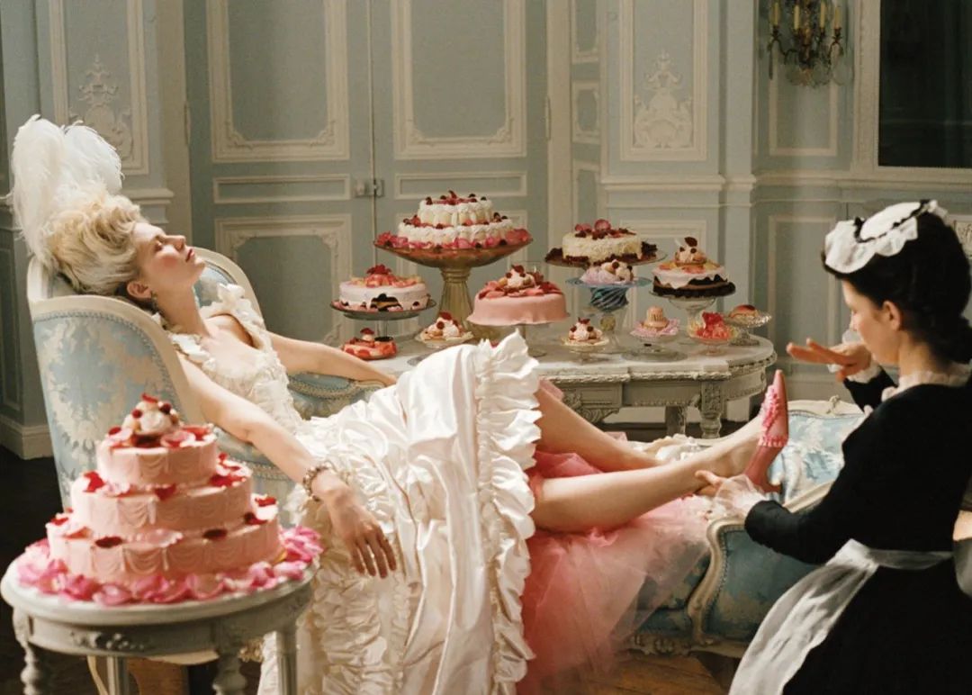 春夏穿真的很舒服,春夏穿这个蓝清爽又时髦