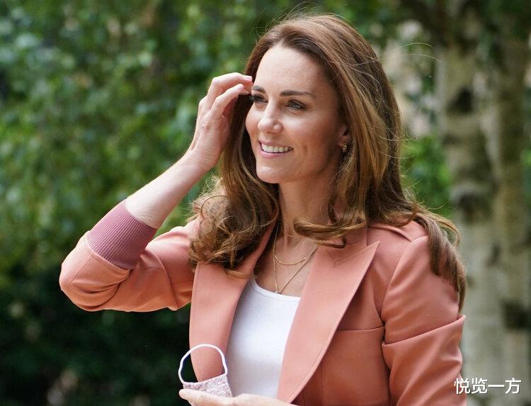 凯特出席温网公开赛,凯特最新红着装