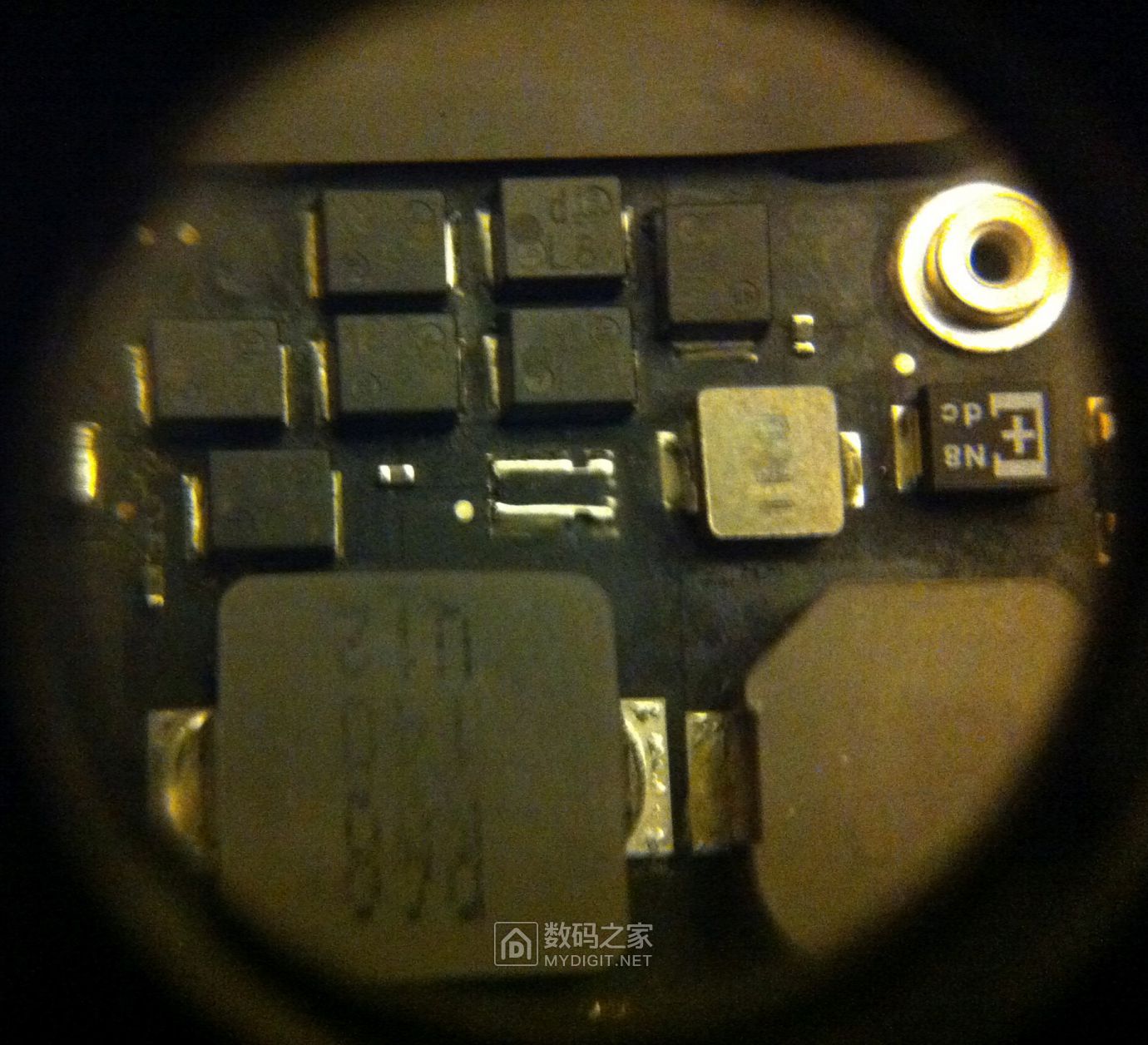 苹果笔记本macbookair7999,苹果笔记本11.6寸macbookaira1370