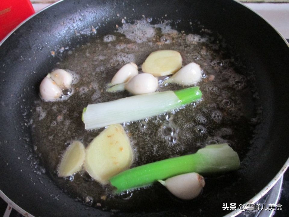 鱼头健脑益智,鱼头豆腐汤鲜美补钙老少皆宜