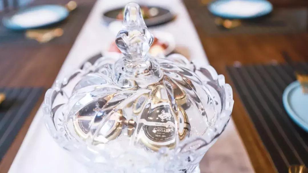 如果你想体验一把虎口吃鱼子酱，合肥这家店可以满足你！