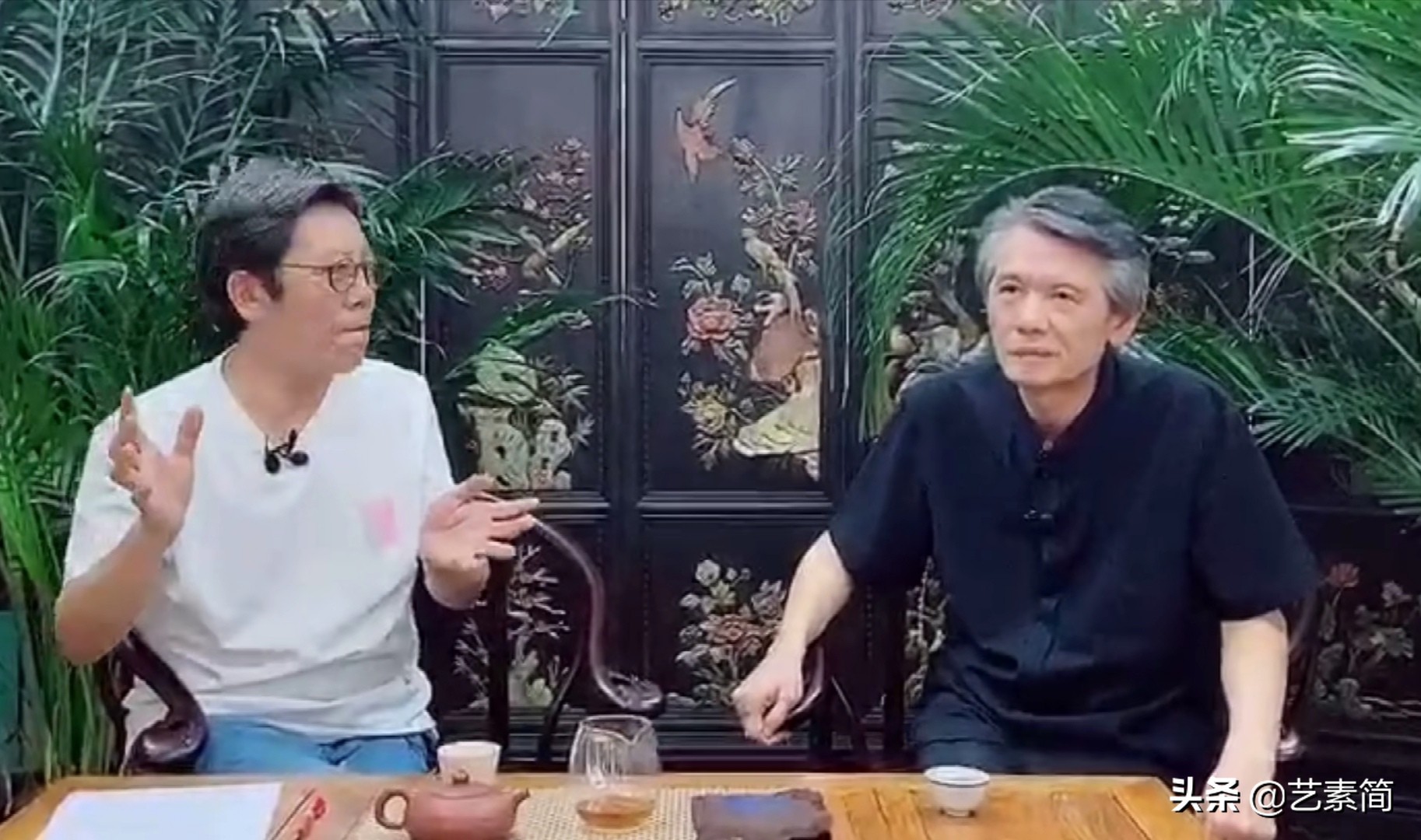 张旭光、刘洪彪两位书协副主席说：没有了汉字书法照样还存在