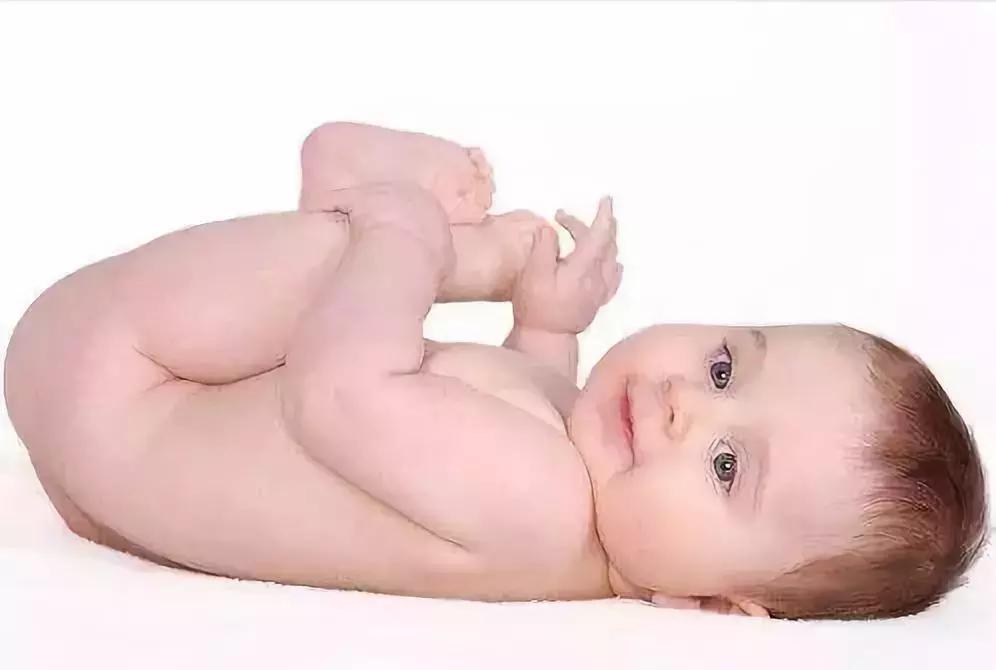 儿科医生告诉你，如何预防和处理女宝宝下身粘连？