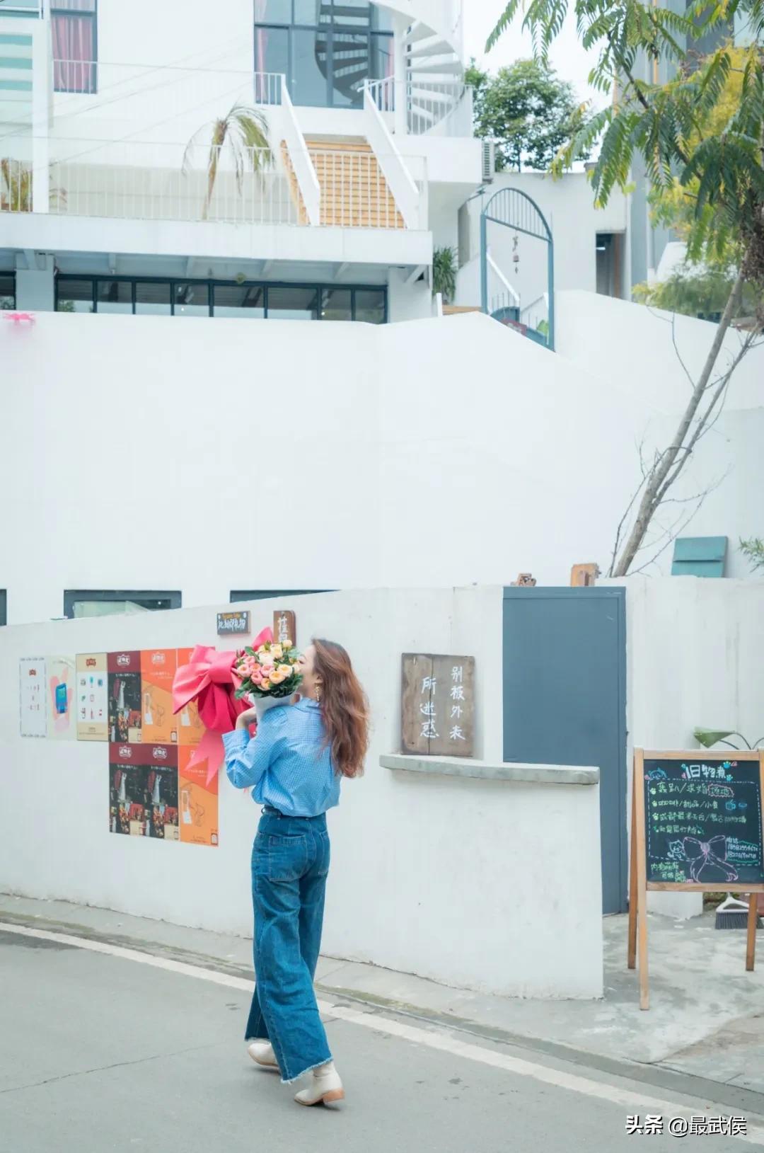 成都便宜的大花市,成都街边卖花一元一束