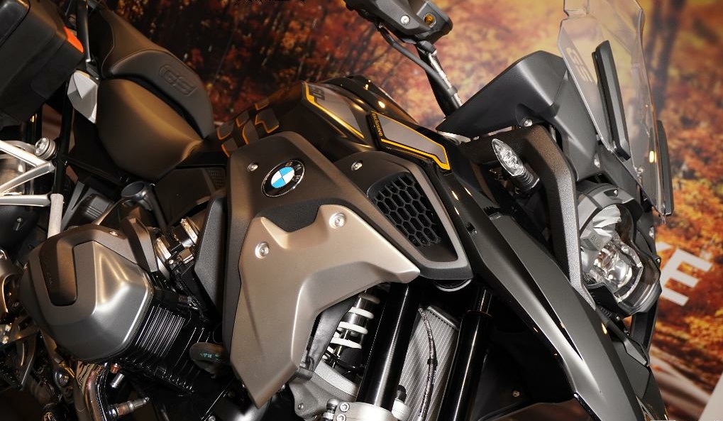 宝马r1250gs探险版能跑多快,宝马r1250gs探险版座高展示