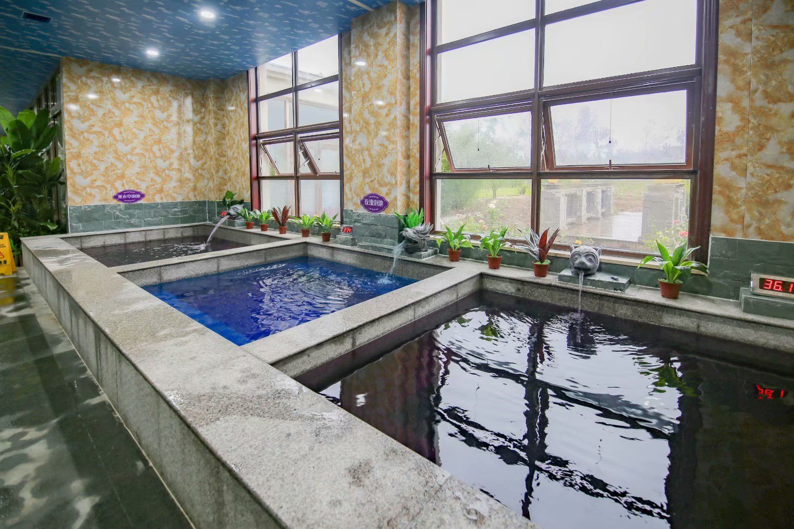 北京蓝调庄园滑雪场,这个冬天来滑雪吧