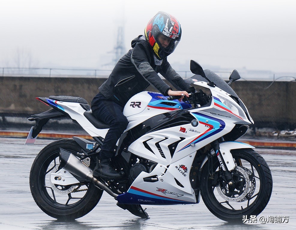 地平线跑车是仿赛吗,地平线跑车难开