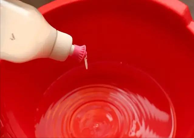 如何使用小苏打清洁,小苏打可以清洗汽车内饰