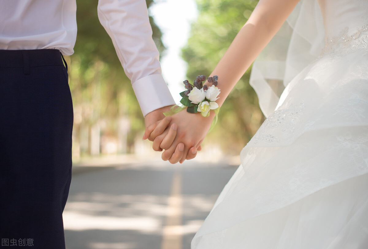 老公不顾家贪玩要怎么谈,老公玩心太重不爱回家怎么办