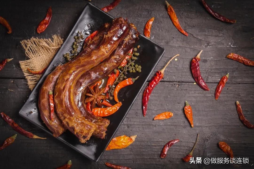 周黑鸭单店特许招商政策通知,5万元就能加盟一家周黑鸭