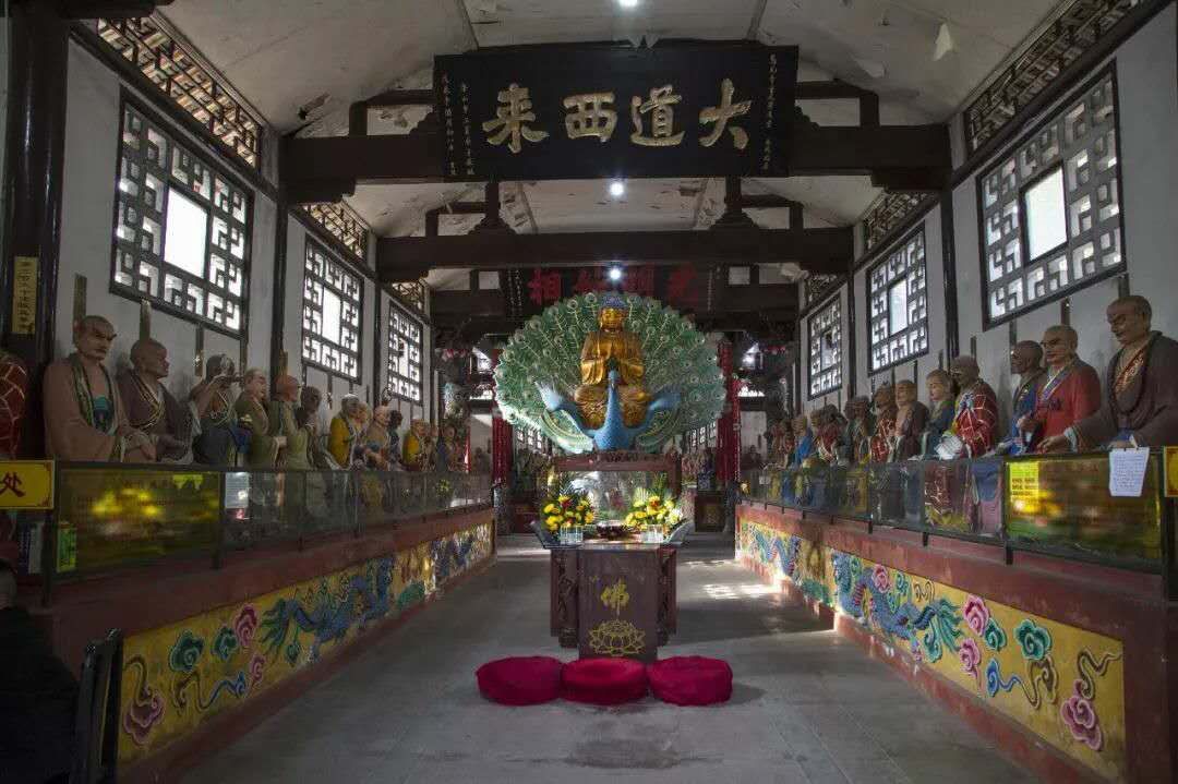 大年初一云游乐山大佛,观光乐山大佛